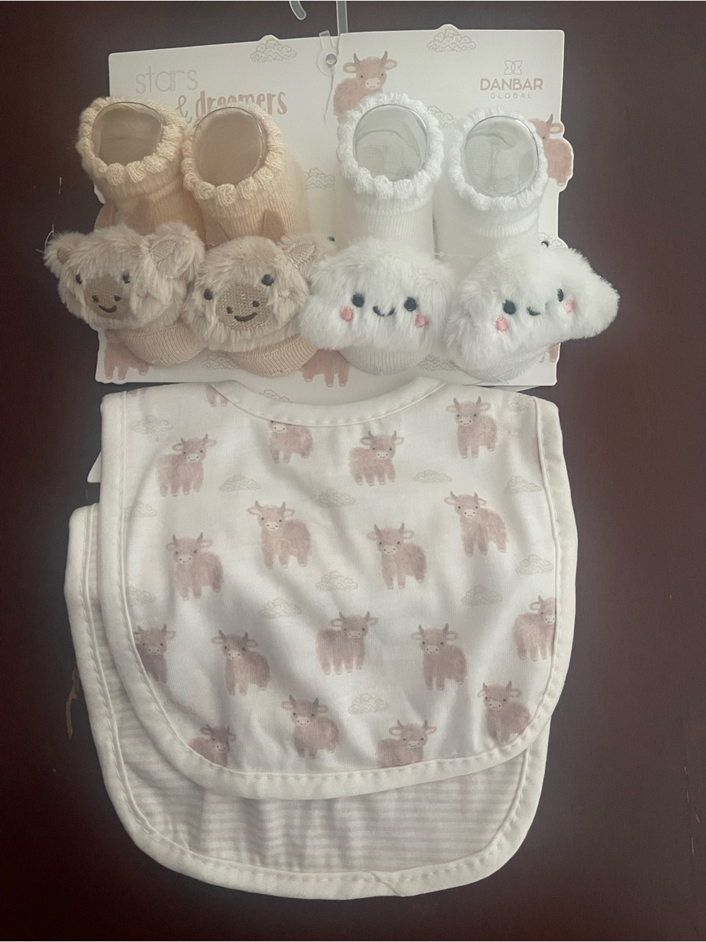 Danbar Baby Plush Animal Socks & Bib Set - Cream & White
